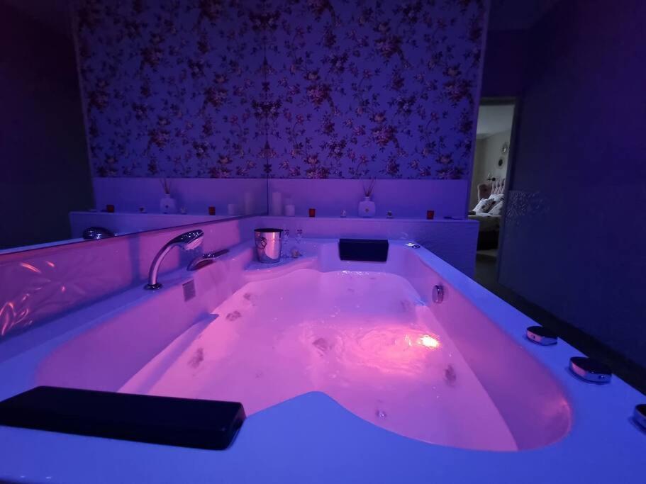 La Bulle Romantique Calais Exteriör bild